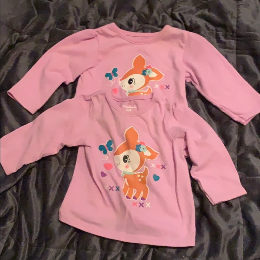 2 long sleeve shirt.